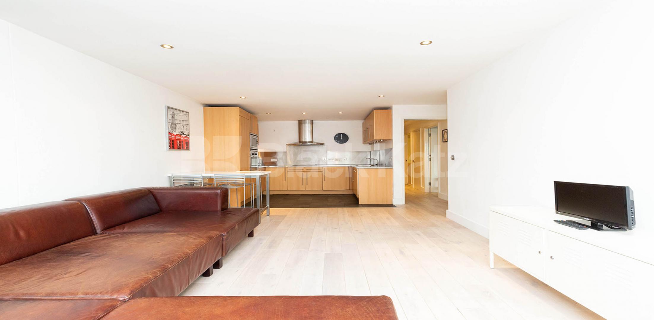 Super spacious two bed in camdenm mins to regents park and camden market Inverness Street, Camden